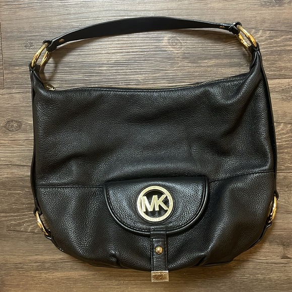 Michael Kors Fulton Hobo Black Leather Shoulder Bag - Picture 10 of 12